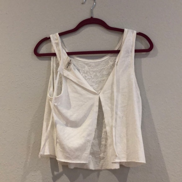 Cropped tank top- Abercrombie & Fitch. Almost new! - Picture 2 of 2